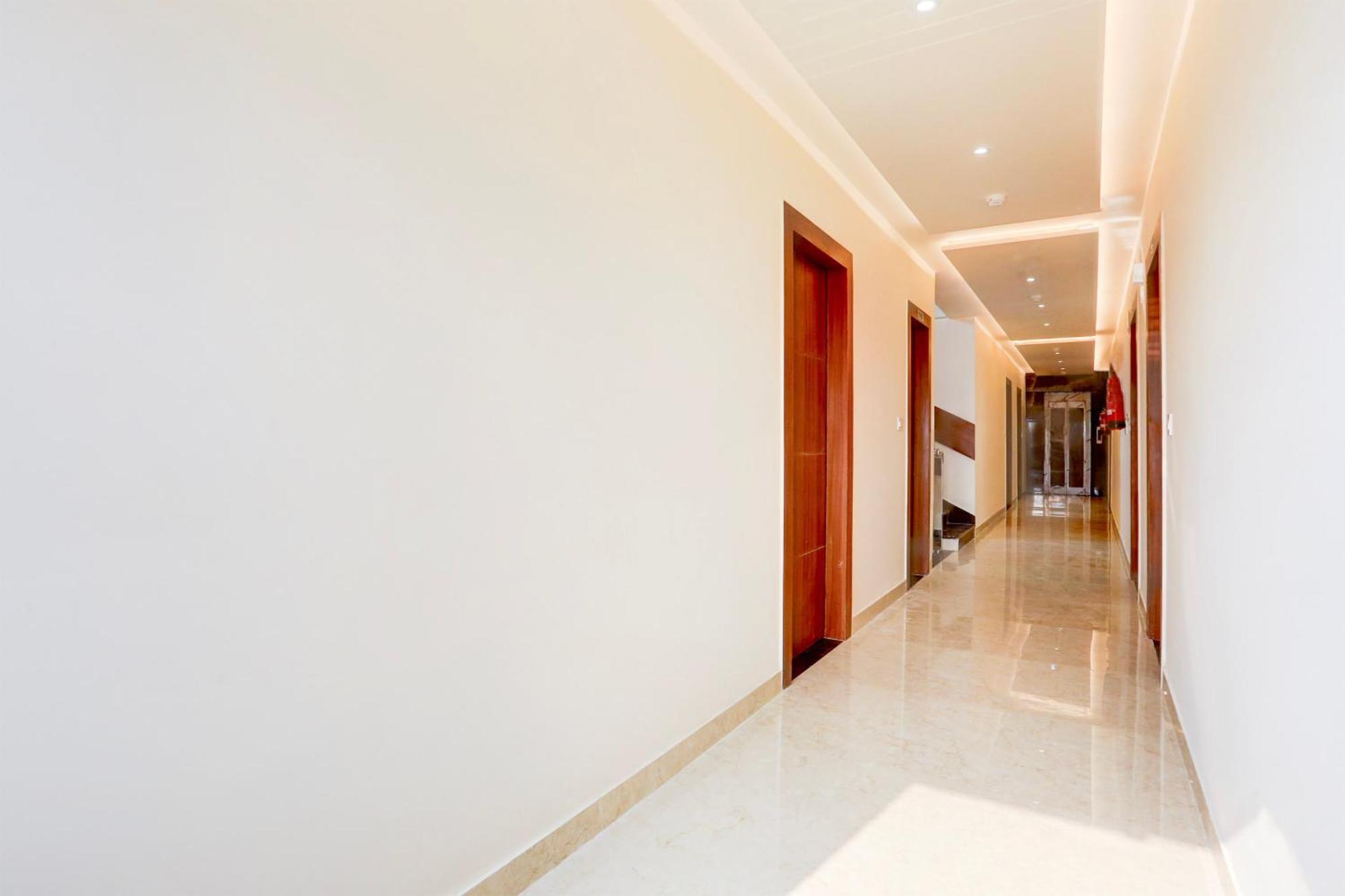 Super Townhouse Taj Nagri Phase 2 Formerly Grand Rivera Tajganj Luaran gambar