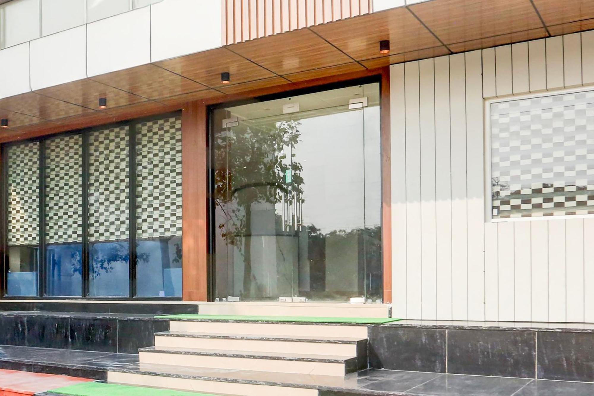 Super Townhouse Taj Nagri Phase 2 Formerly Grand Rivera Tajganj Luaran gambar
