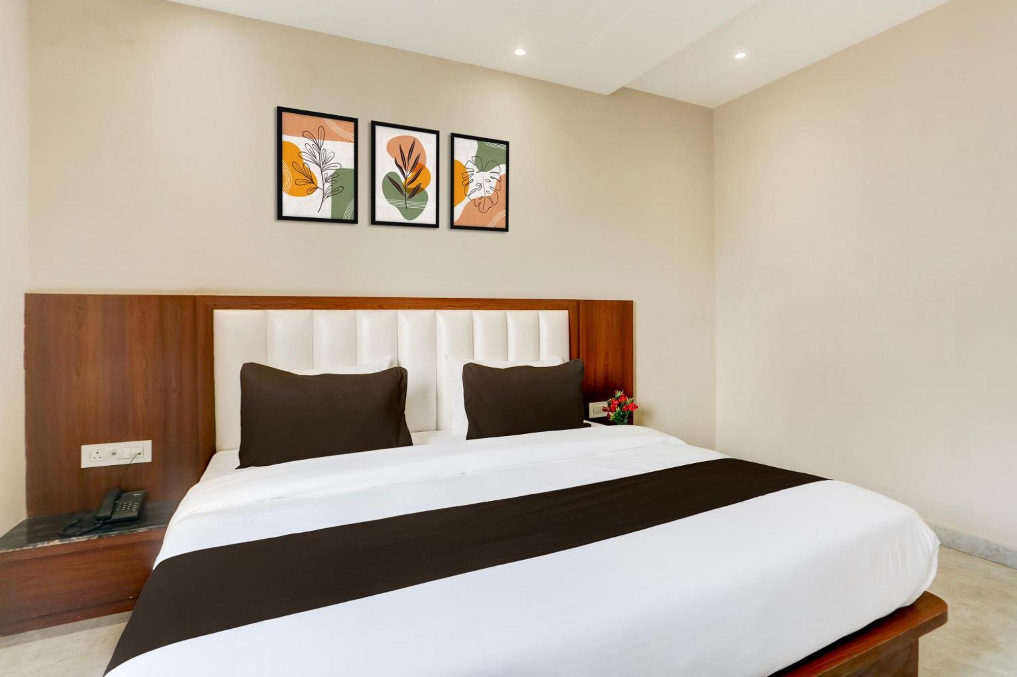 Super Townhouse Taj Nagri Phase 2 Formerly Grand Rivera Tajganj Luaran gambar